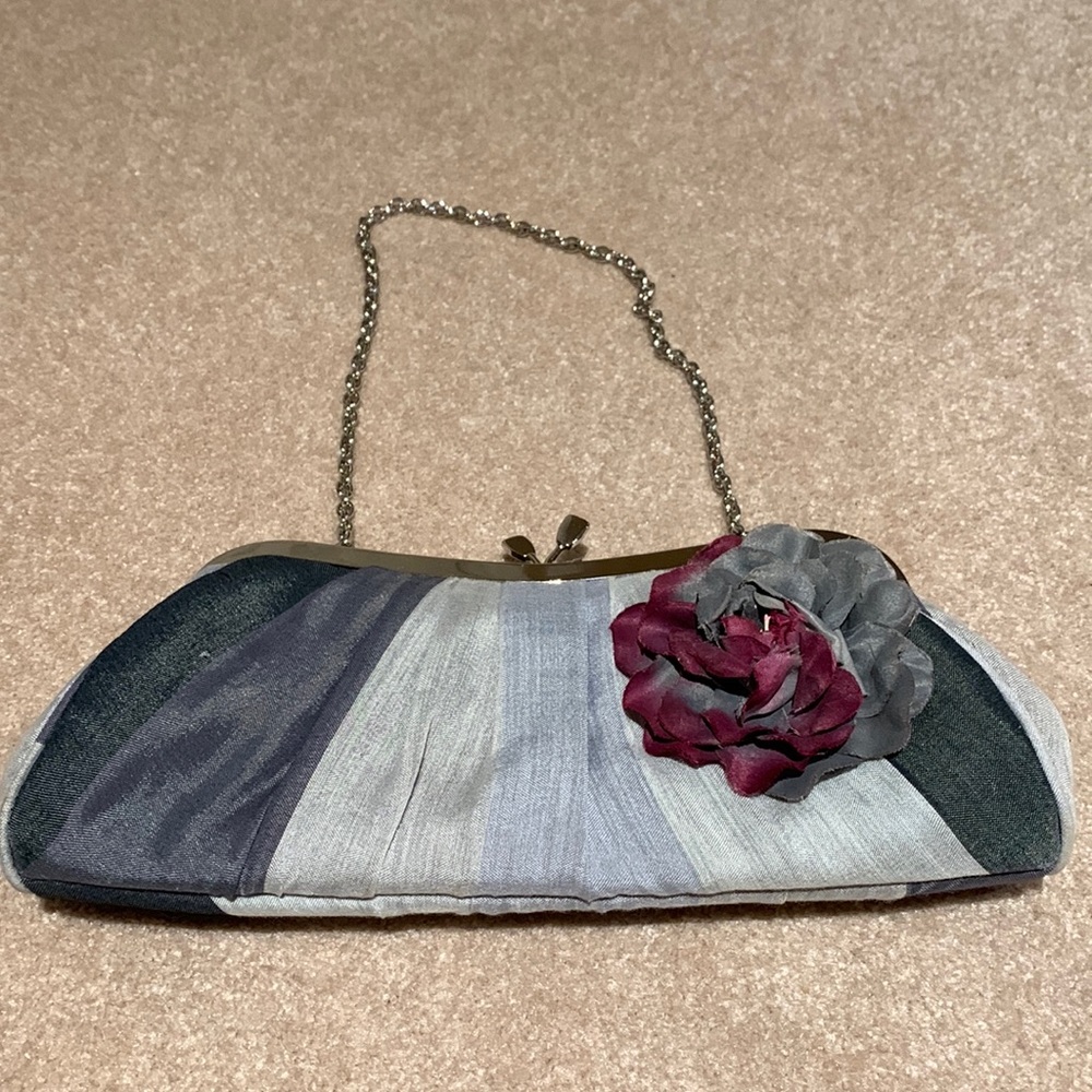 Gaya flower handbag
